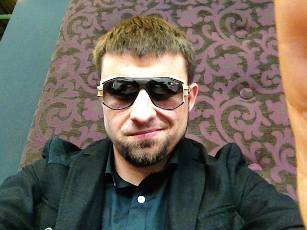 :  IMG_8878.jpg
: 2000

:  130.9 