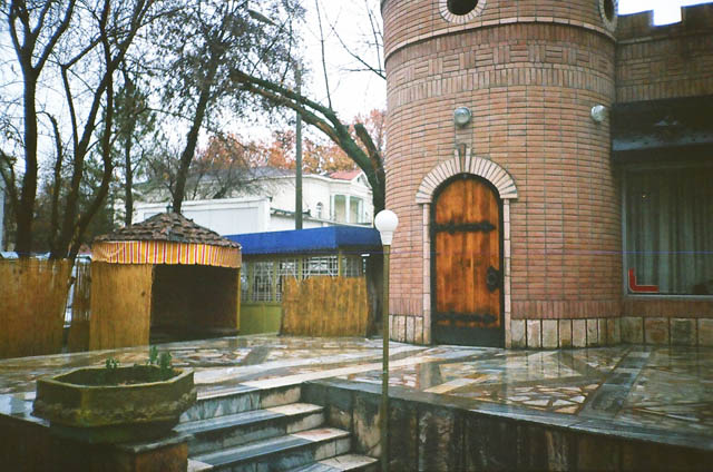 :  bashnya areni.jpg
: 546

:  97.8 